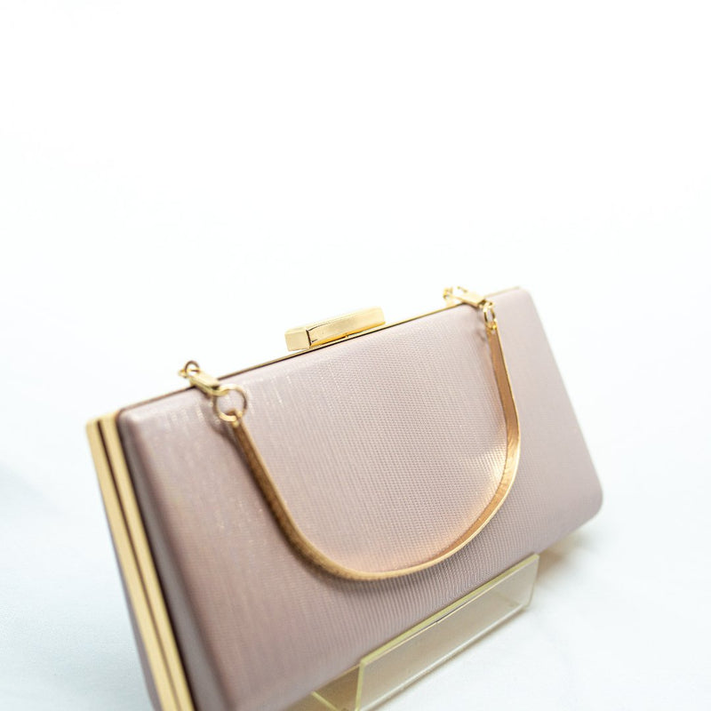 Bolsinha de Festa Clutch Modelo Strap and Square - Cecilia Dress