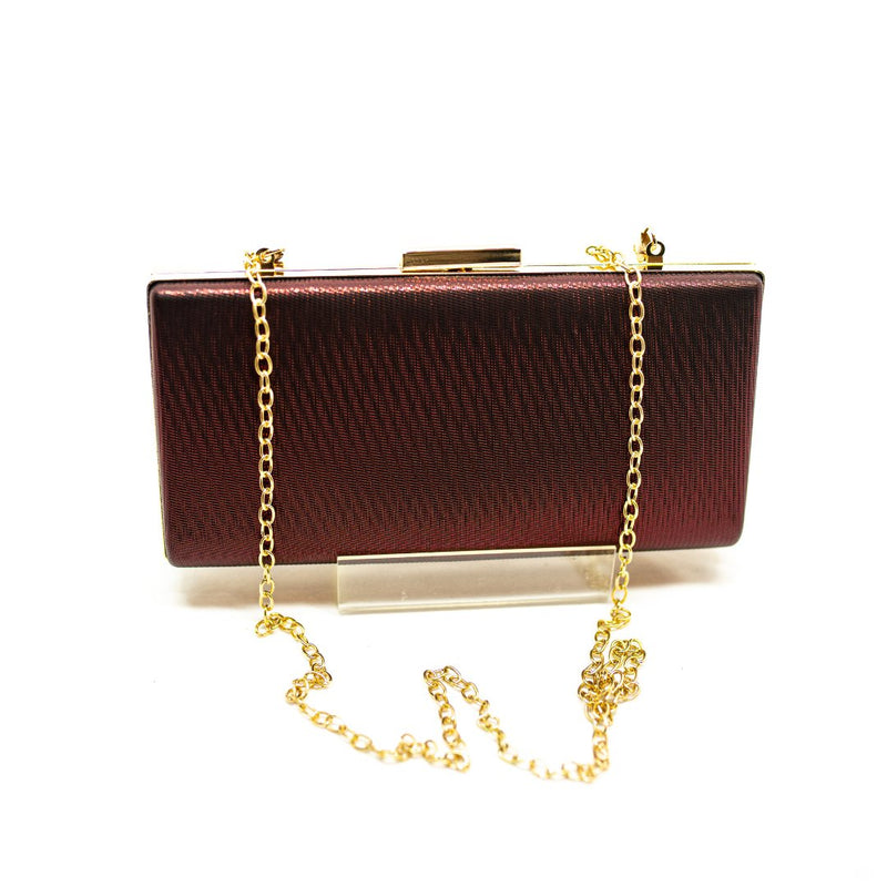 Bolsinha de Festa Clutch Modelo Strap and Square - Cecilia Dress