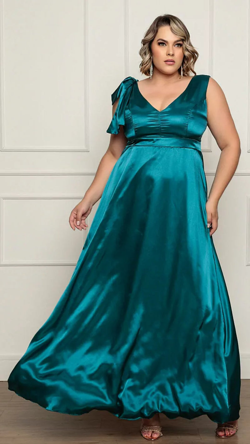 Vestido Plus Size Modelo Danny - Cecilia Dresses