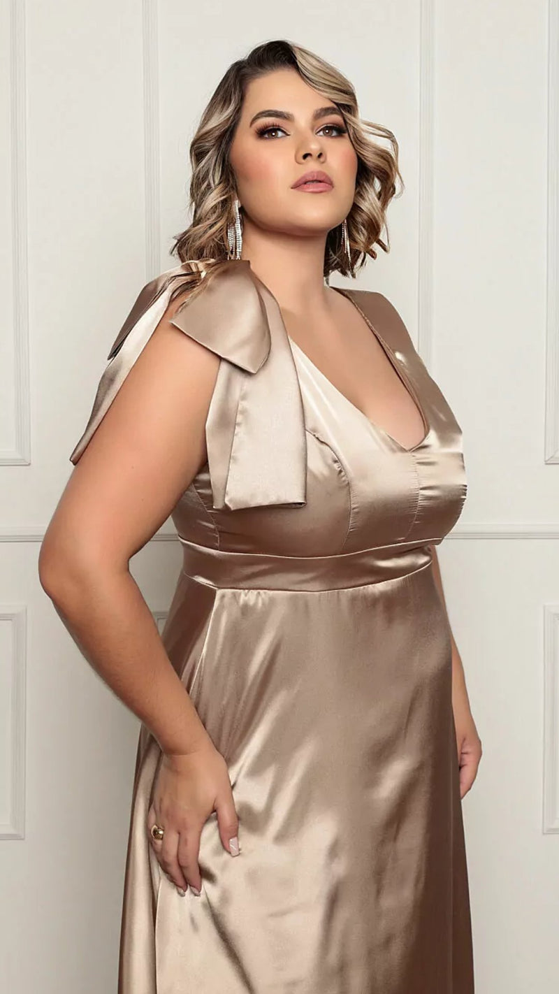 Vestido Plus Size Modelo Danny - Cecilia Dresses